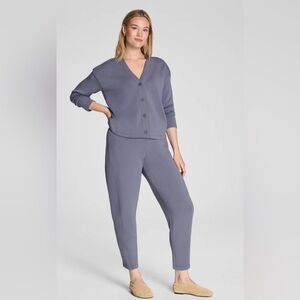 NWT Spanx Air Essentials Barrel Pant XS short inseam